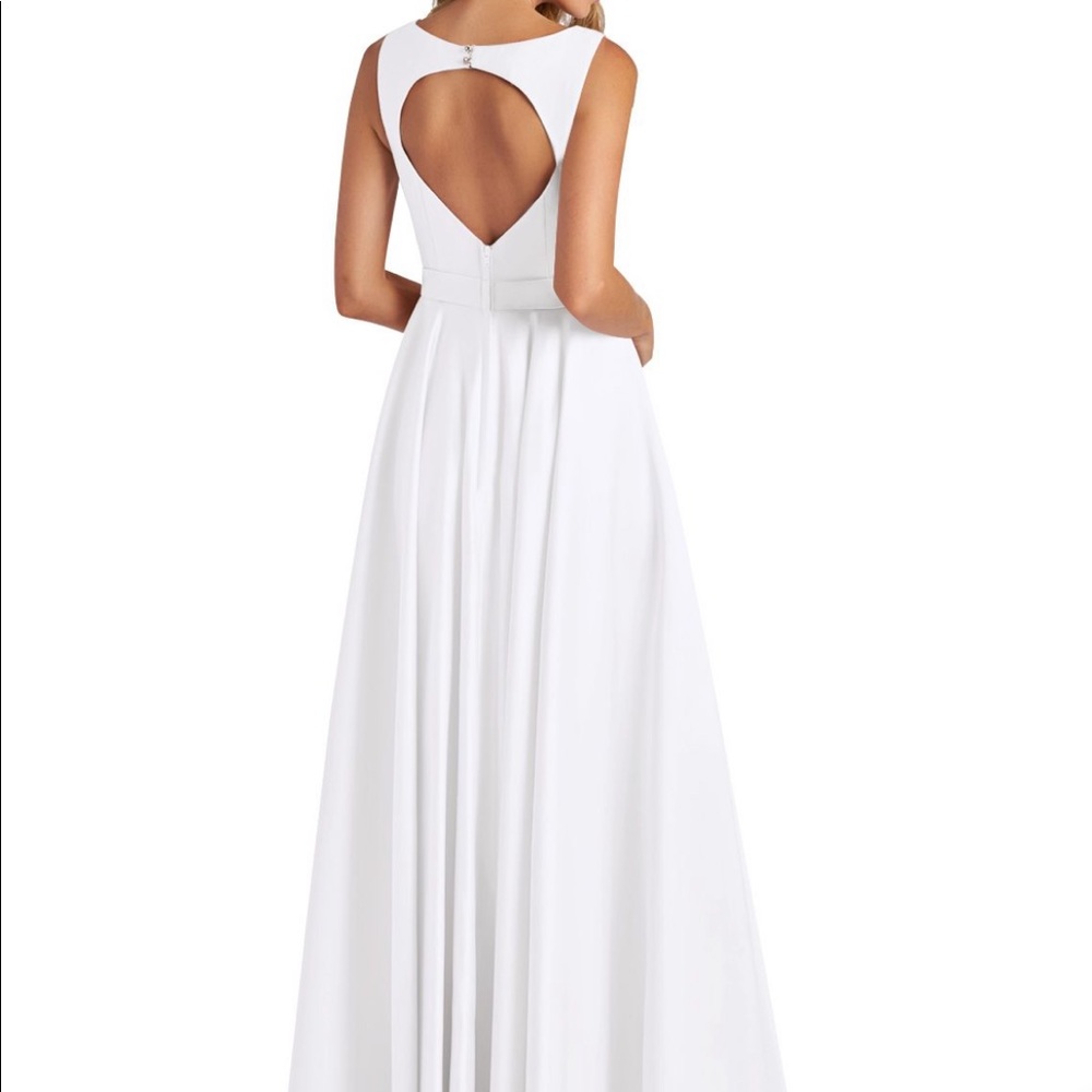 AZAZIE Jakayla White A4